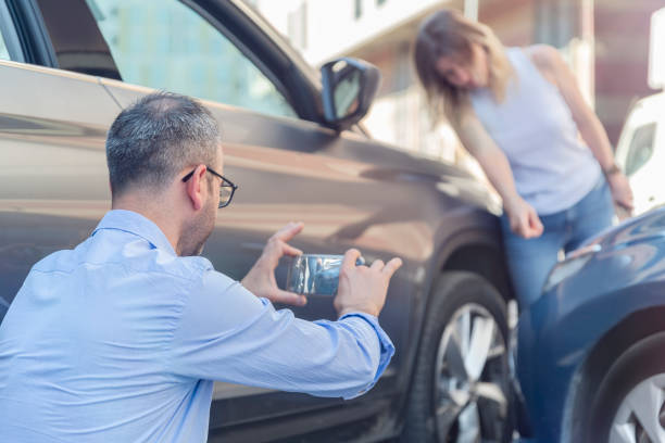 Professional Commercial Auto Insurance technician working in Douglass, KS
